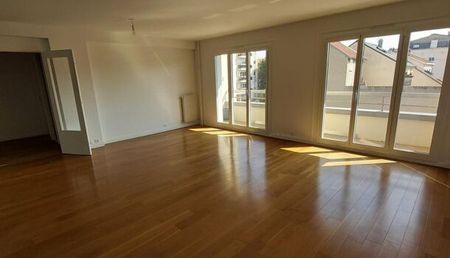 Appartement 4 pièces 83m2 REIMS 900 euros - Photo 5