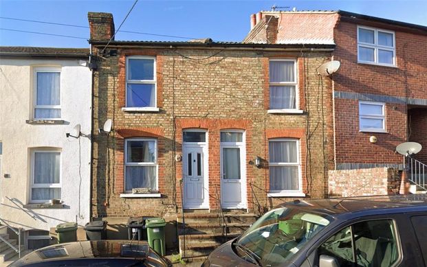 2 bedroom terraced house to rent - Photo 1
