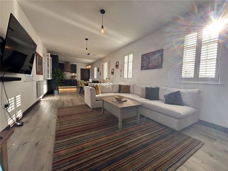 Leishman Views, Wellesley, Aldershot, Hampshire, GU11 - Photo 3