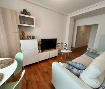 Alquiler de piso en Área Romántica - Photo 3