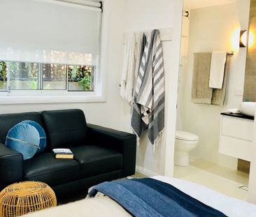 Fully-Furnished Executive Apartment - Ocean Views - Photo 4