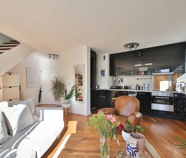 Paris XVI - LOCATION DUPLEX AVEC BALCON TRÈS LUMINEUX - Photo 1