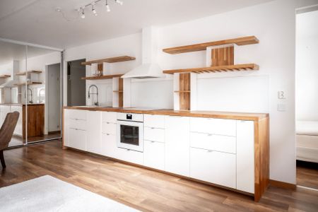 Fjärde Långgatan, Göteborg - Photo 3