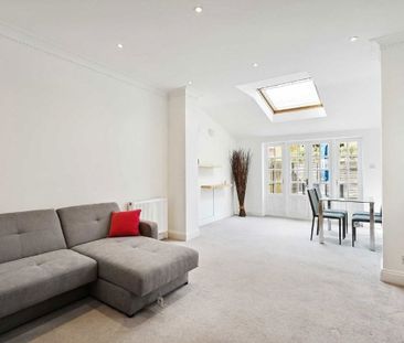 Carminia Road, SW17 8AH, London - Photo 1