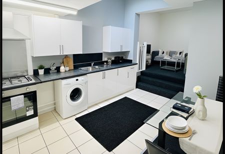 4 Bed Student Accommodation - Photo 4