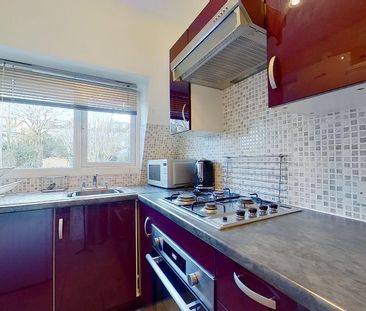 2 bedroom flat to rent - Photo 4