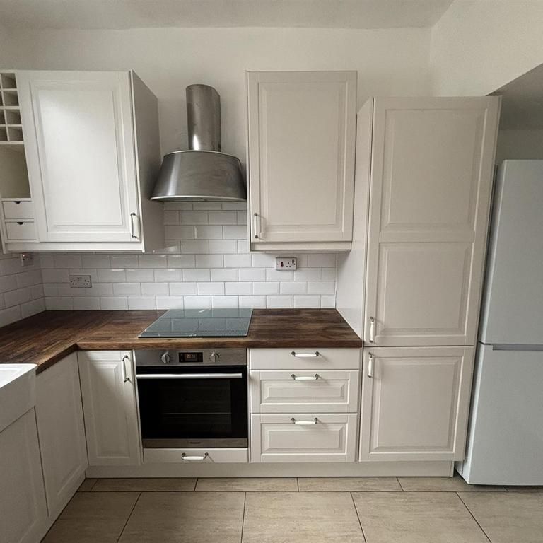 2 bedroom house to rent - Photo 1