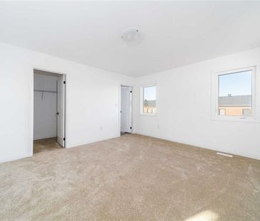 For Lease - 32 Fairlane Avenue, Barrie, Ontario - Photo 3