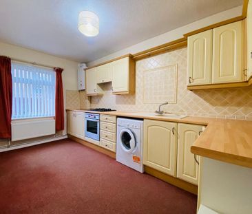 2 bedroom ground floor flat to rent - Photo 4