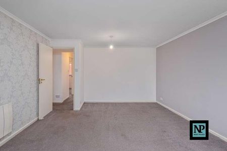 Ellerbeck, Wilnecote, B77 - Photo 5