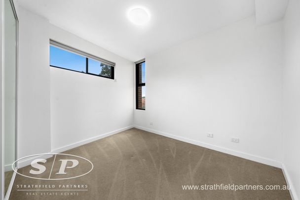 "Executive Style 1-bedroom apartment" - Photo 1