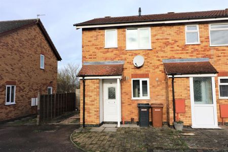2 bedroom semi-detached house to rent - Photo 2