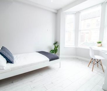 7 bedroom terraced house to rent - Photo 4