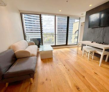 Furnished Two Bedroom Apartment with Albert Park View! - Photo 6
