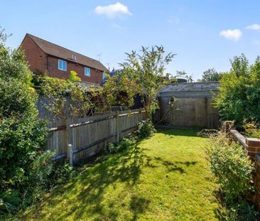 2 bedroom terraced house to rent - Photo 2