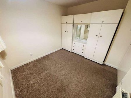 Burleigh Gardens, Boston, PE21 - Photo 5