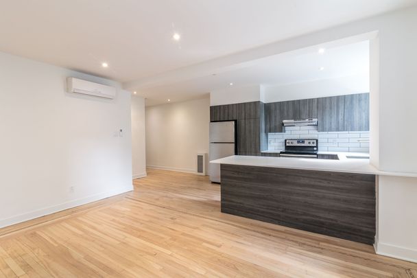 2105 Chomedey Street - Photo 1