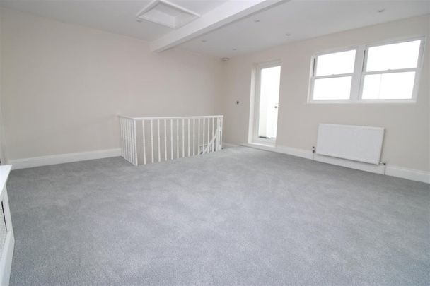 Victoria Road - Photo 1