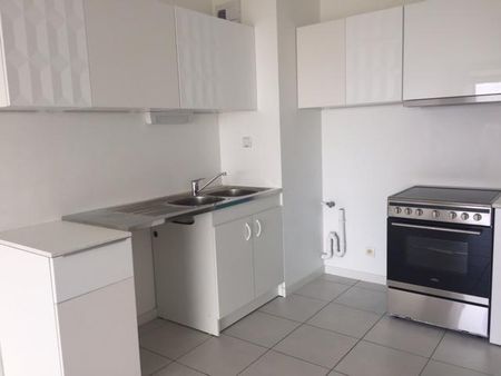 Location Appartement 3 pièces 70m² NANTES 44200 - Photo 4