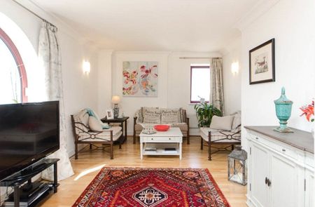 Sailmakers Court, William Morris Way, Fulham, SW6 flat to rent - Photo 2