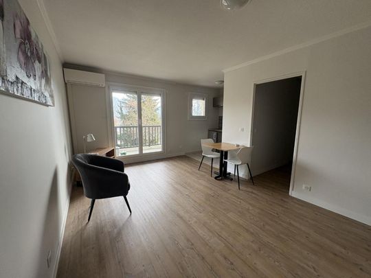 Location Appartement 1 pièce Meublé 32m² LA MOTTE SERVOLEX 73290 - Photo 1