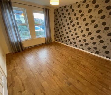 23 Edenvale Court, Ballymacash Road, Lisburn, BT28 2RL - Photo 2