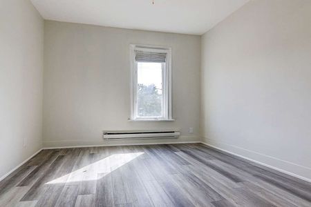For Lease - 928 Eastern Avenue, Toronto, Ontario - Photo 4