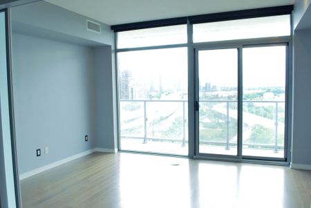 For Lease - 105 The Queensway N/A Unit# 1406, Toronto, Ontario - Photo 2
