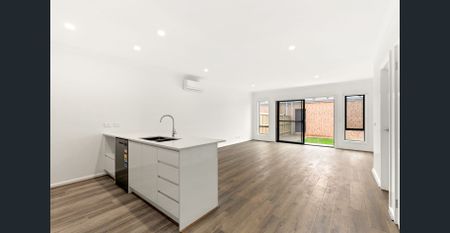 Modern Family Living in a Prime Point Cook Location - Photo 5