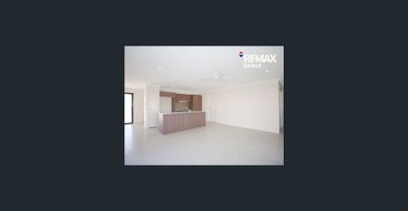 Modern 3 Bedroom Duplex in Quiet Location - Photo 4