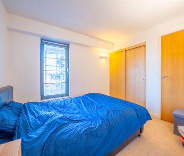 Park West, NG7 - Photo 3