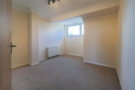 2 bedroom penthouse to rent - Photo 5