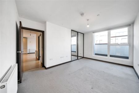 2 bedroom apartment to rent Merlin Drive, Fletton Quays, Peterborough, Cambridgeshire, PE2 - Photo 2