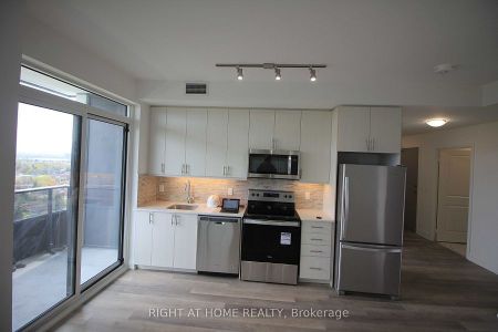 For Lease - 3121 Sheppard Avenue Unit# 2001, Toronto, Ontario - Photo 3