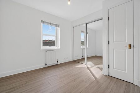 2 bedroom semi-detached house to rent - Photo 4