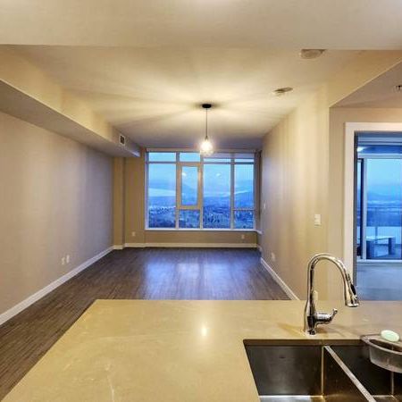 Metrotown 2 bed 1 bath AC apartment with ocean & mountain views - Photo 3