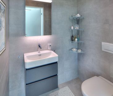 "Traumhafte Attikawohnung mit Mietzins-Aktion!" - Foto 1