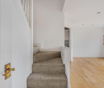 3 bedroom apartment to rent - Photo 3