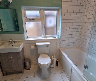 4 bedroom terraced house to rent - Photo 1