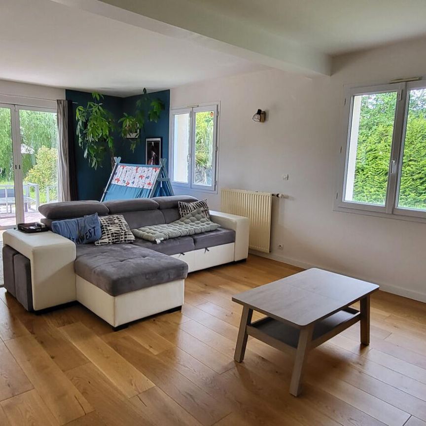 Location Maison 7 pièces 135m² - Photo 1