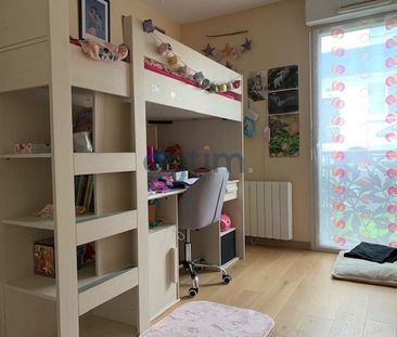 Location Appartement 3 pièces 67m² LA ROCHE SUR YON 85000 - Photo 2