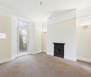 4 bedroom terraced house to rent - Photo 2