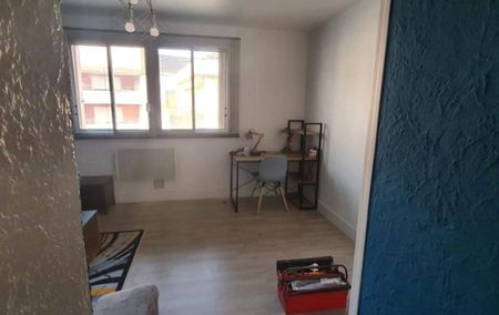 Location Studio Meublé Nimes - Photo 3