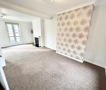 3 bedroom maisonette to rent - Photo 4