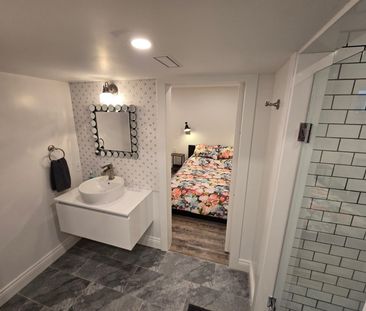 For Lease - 63 Queens Avenue Unit# B, Toronto, Ontario - Photo 5