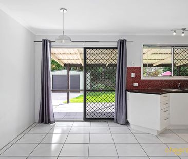 Cozy Family Home in a Quiet Street! - Photo 2