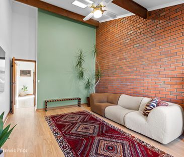 Charming & Low-Maintenance Home with Private Yards in Prime Greenac... - Photo 2