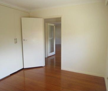 Glen Huntly - Photo 3