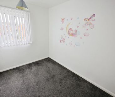 3 bedroom semi-detached house to rent - Photo 4