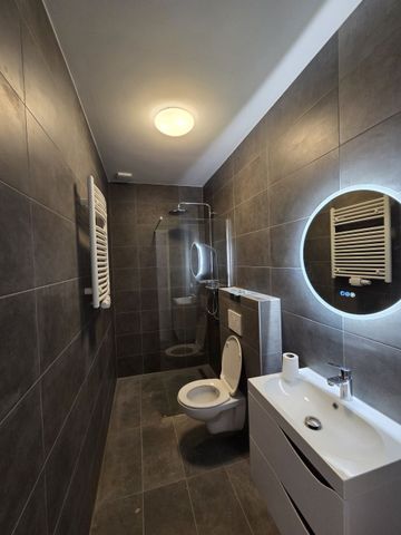 Volledig gerenoveerd appartement Haven - Photo 3